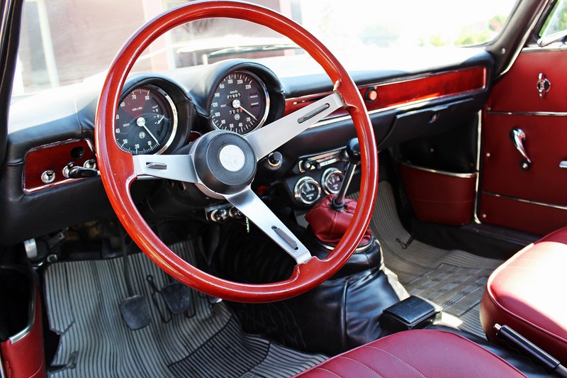 1972 Alfa Romeo 1300 GT Junior