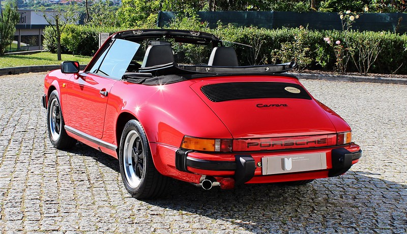 1986 Porsche 911 Carrera 3.2 Cabriolet