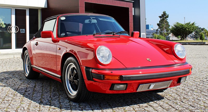 1986 Porsche 911 Carrera 3.2 Cabriolet